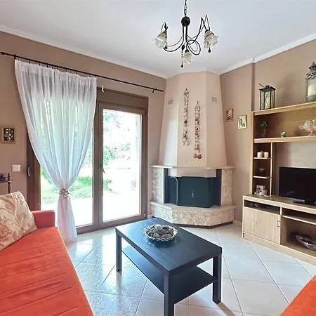 Ioannis Stone House *